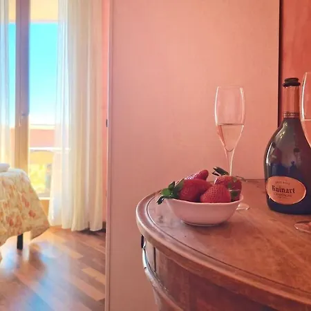 Vicino Al Mare Wi-fi Clima & Terrazza Privata *