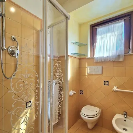Vicino Al Mare Wi-fi Clima & Terrazza Privata Lägenhet *